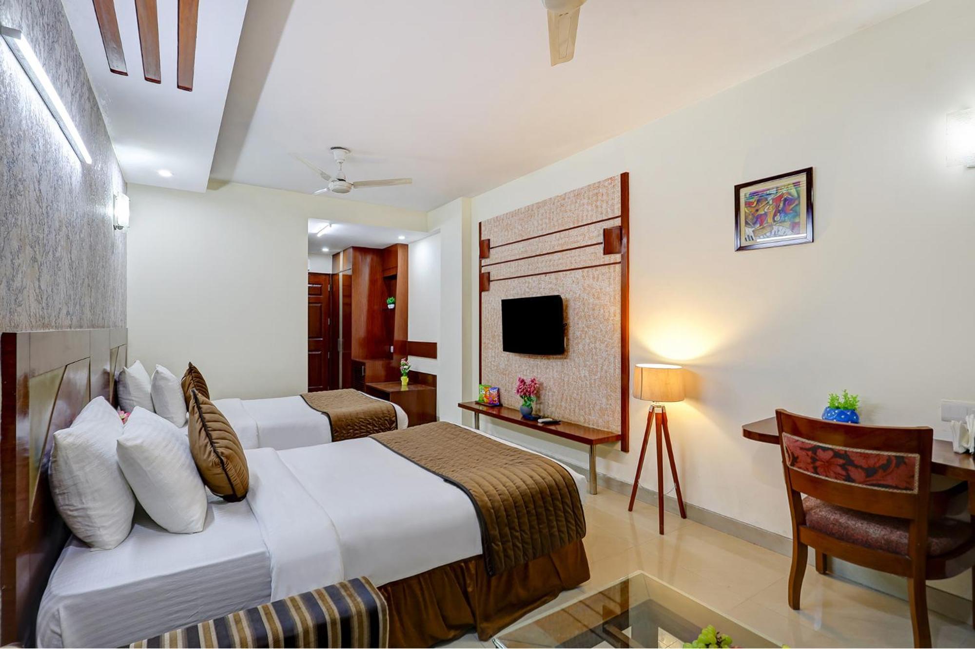 Fabhotel B Hotel