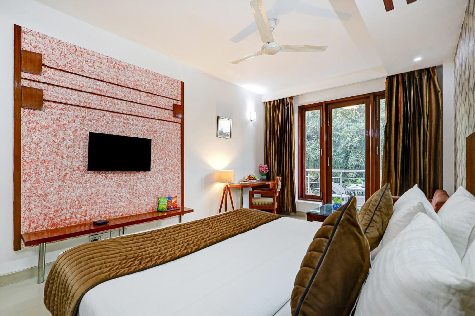 Fabhotel B Hotel Gurgaon