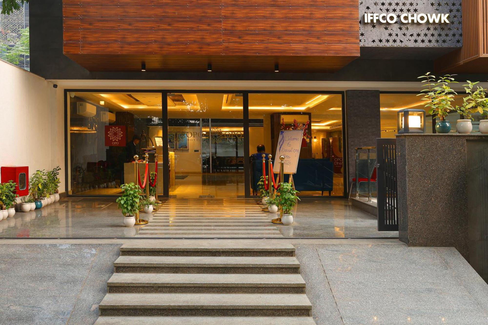 Hotel Opo Iffco Chowk Gurgaon