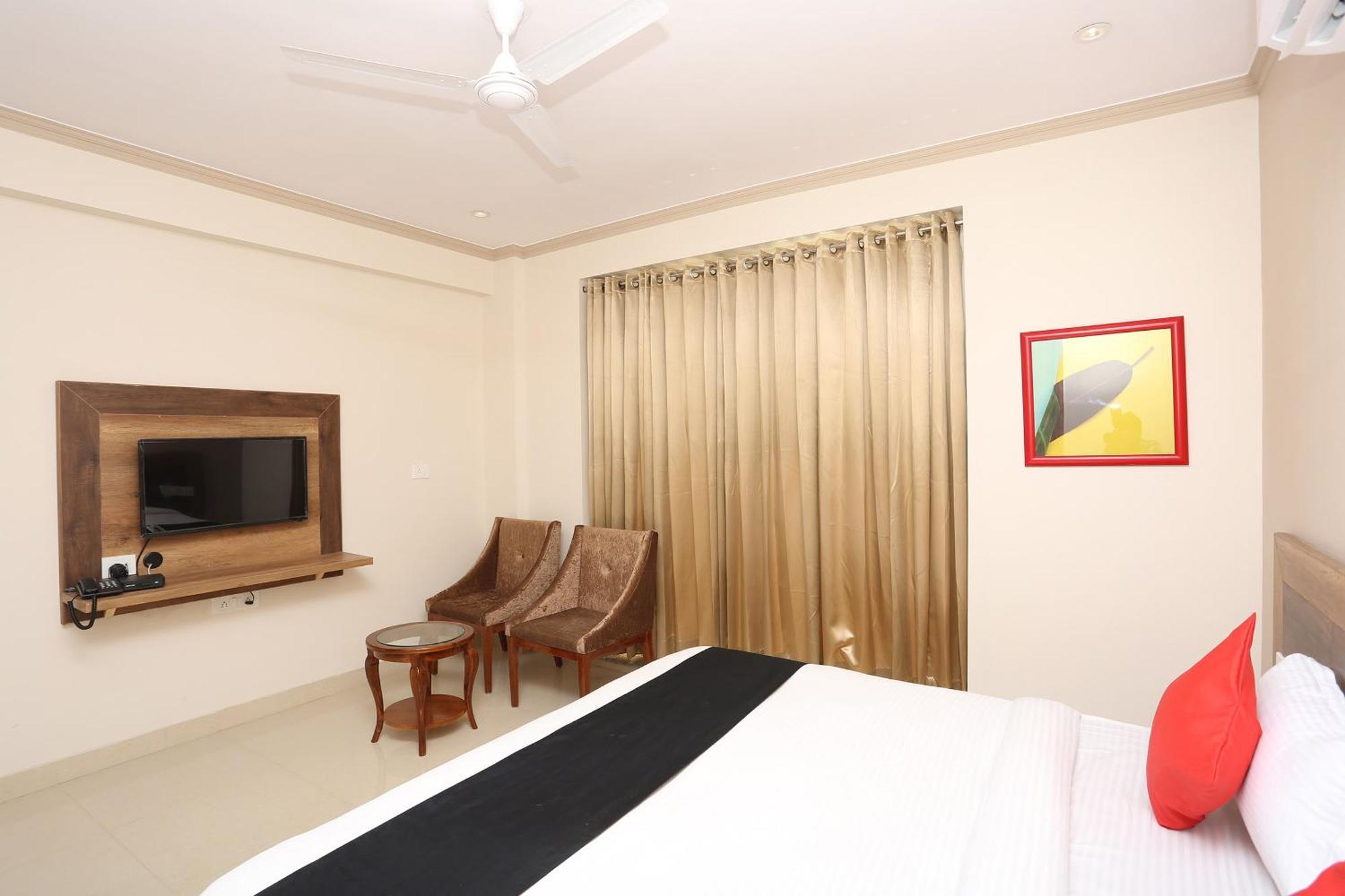 Hotel Collection O Paradise Franchisee Near Appu Ghar Gurgaon