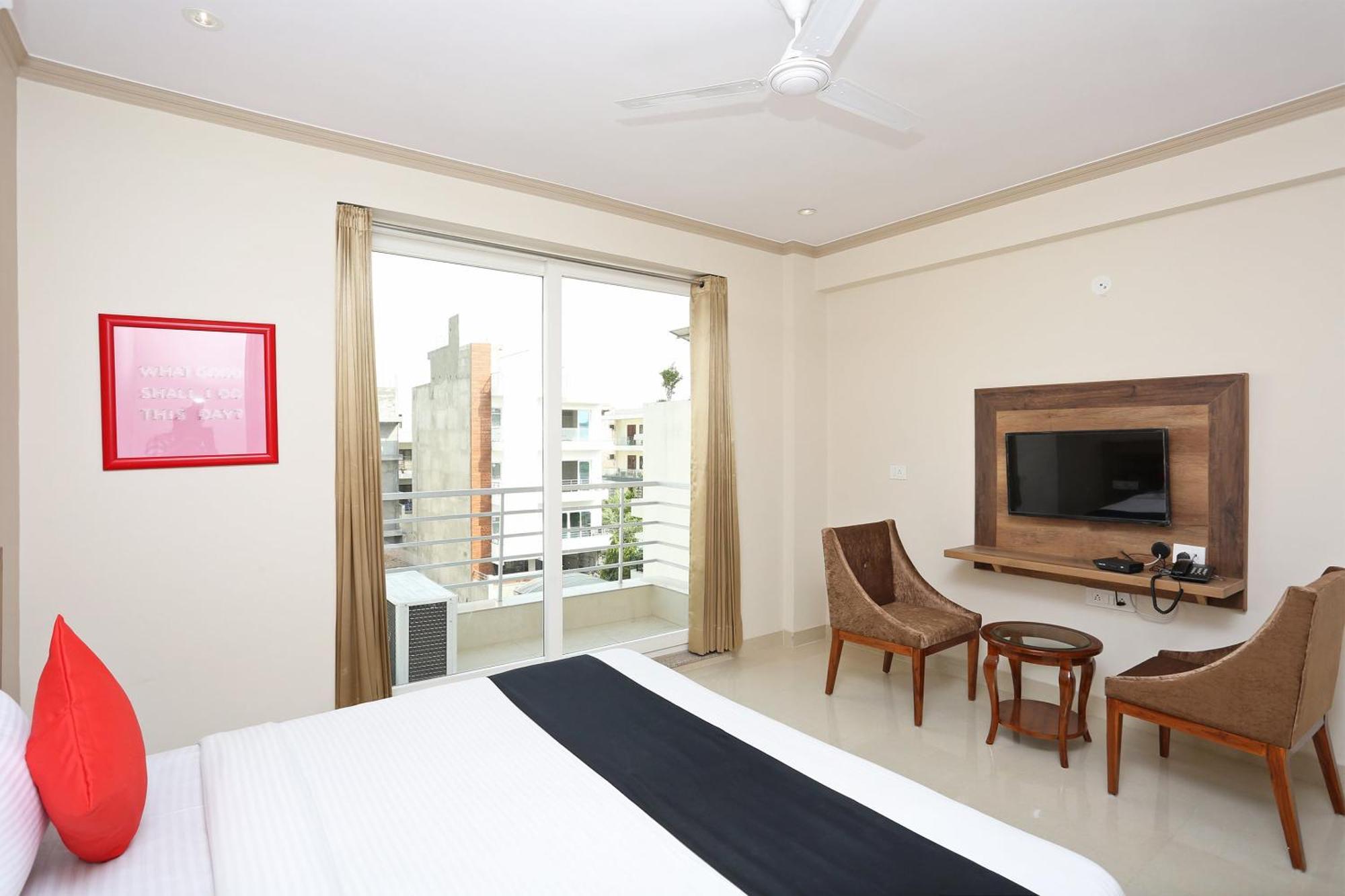 Collection O Paradise Franchisee Near Appu Ghar Hotel