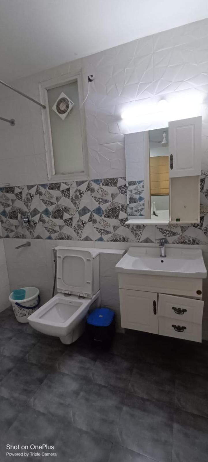 Nuab House - Near Fortis, Max, Medanta, Paras Hospitals And Huda Metro Gurgaon