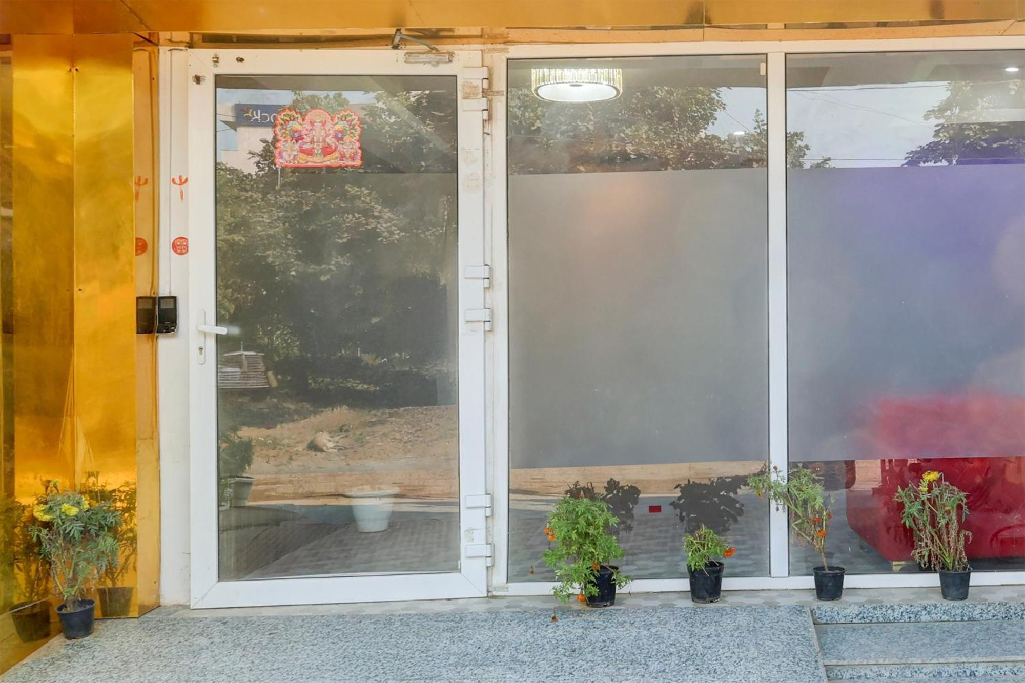 Hotel Collection O Deep Residency Gurgaon