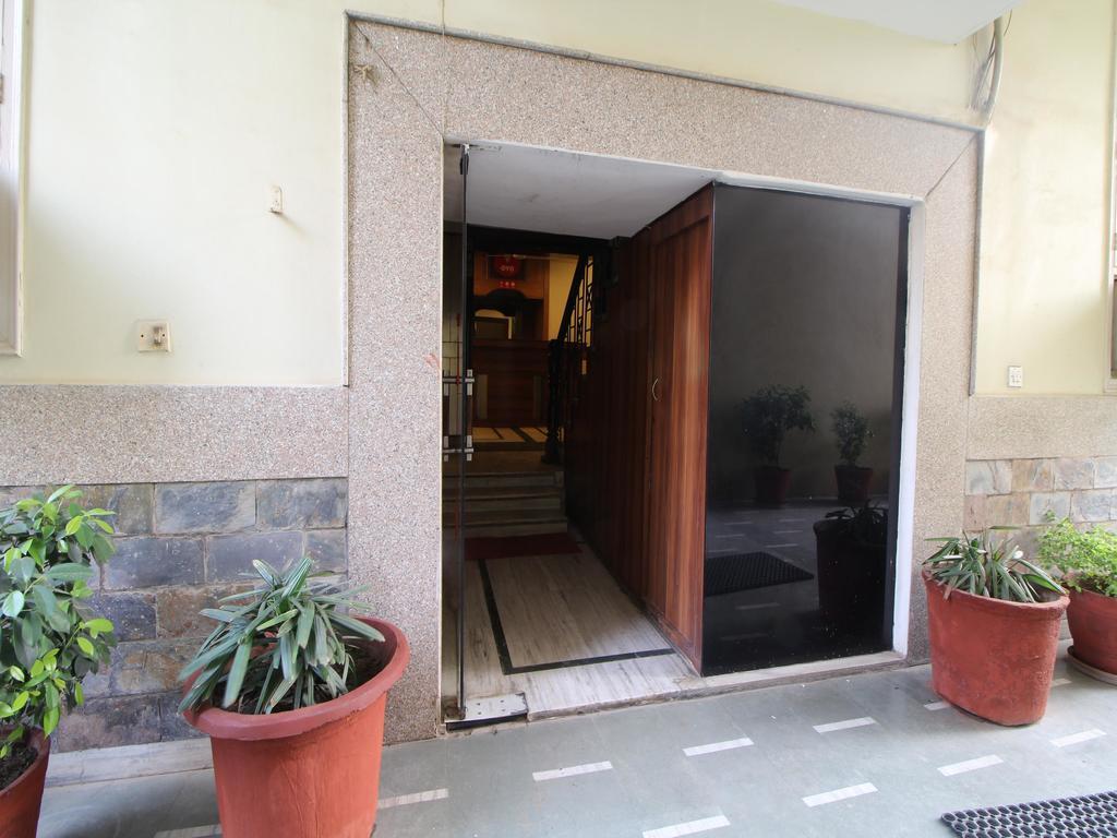 Oyo 303 The Blooms Bed & Breakfast