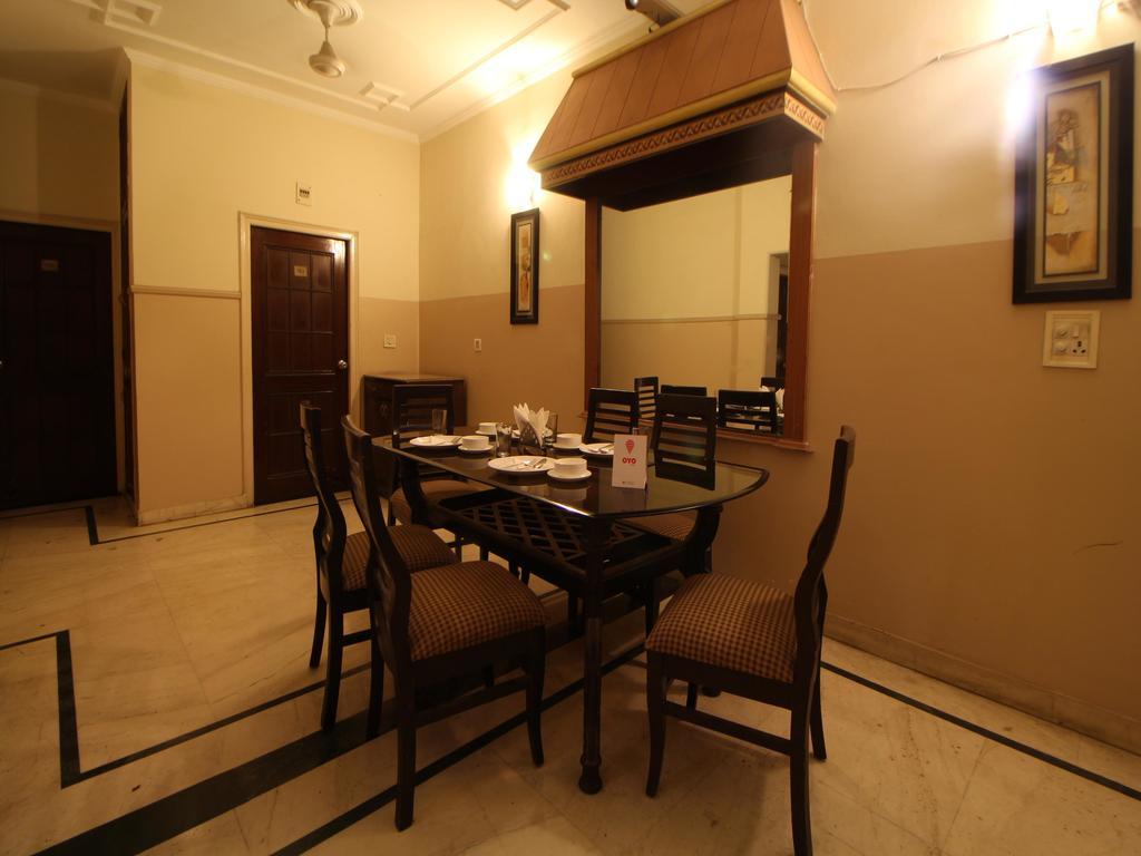 Bed & Breakfast Oyo 303 The Blooms 3*