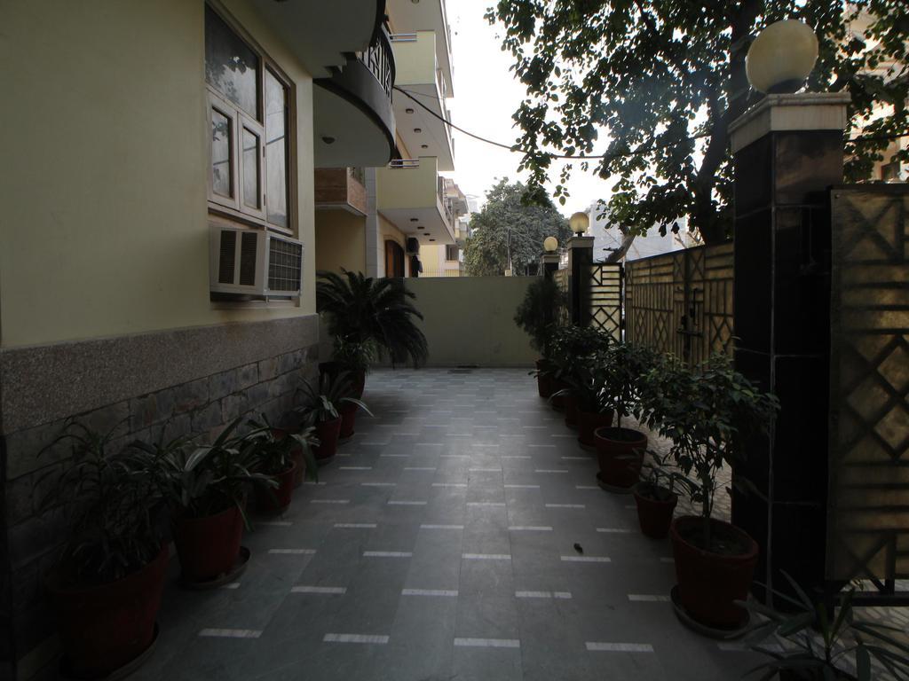 Oyo 303 The Blooms 3* Gurgaon