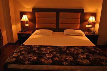 Premier - Golf Course Road ,gurgaon 3* Gurgaon