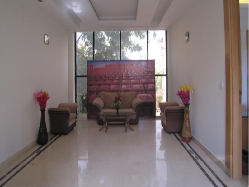 Oyo 9176 Aambson View Gurgaon