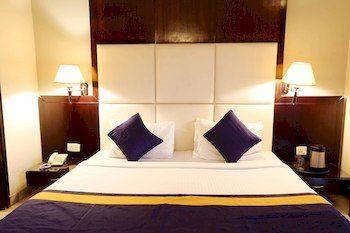 Oyo Signature Tower Gurgaon