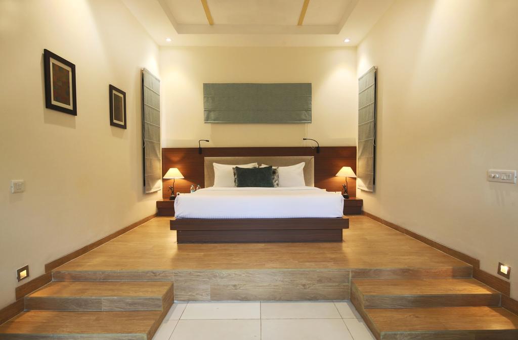 Lemon Tree Hotel, Tarudhan Valley, Manesar Gurgaon
