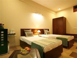Guest house Ahuja Residency Parklane, Gurgaon