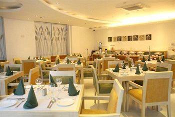 Emblem Sector 14 Hotel