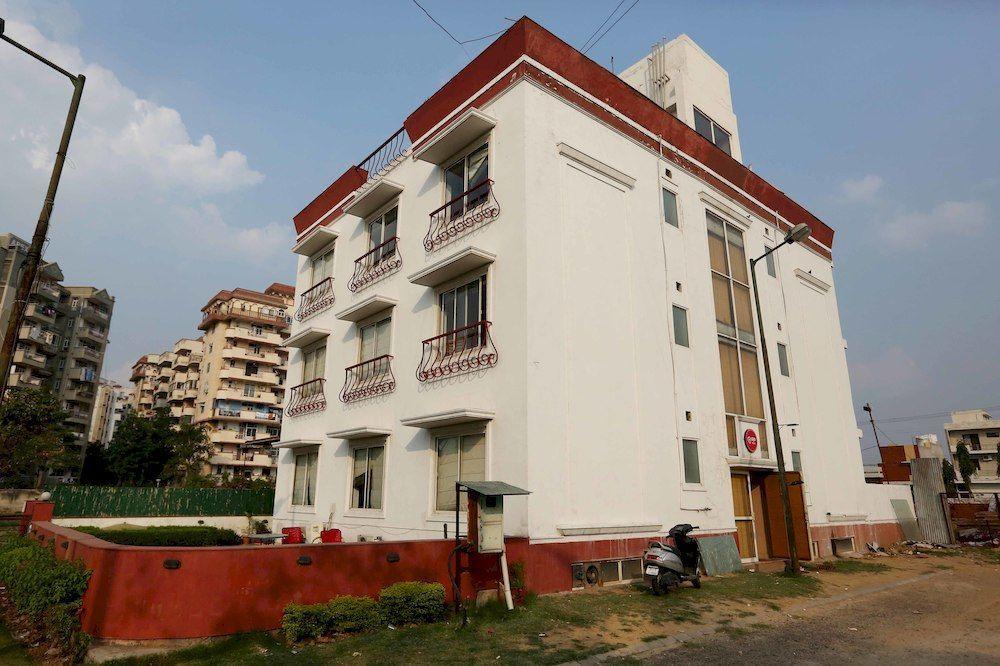 Oyo Cyber Park Ii Hotel Gurgaon