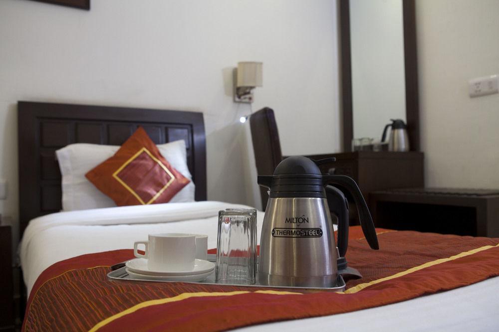 Oyo Cyber Guest house Gurgaon