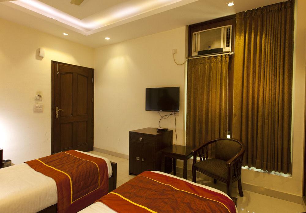 Oyo Cyber 3* Gurgaon