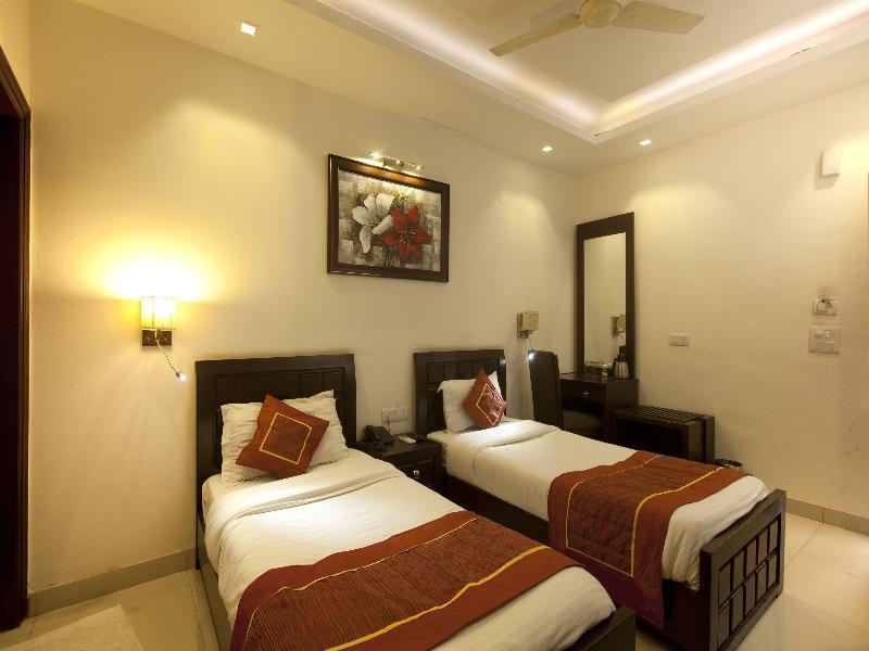 Oyo Cyber Guest house Gurgaon