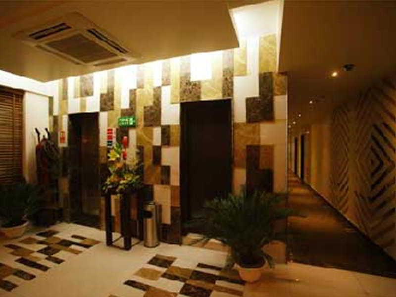 The Grand Bizzotel 3*