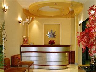 The Maple Leaf @ Dlf Cyber Hotel