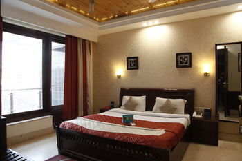 Hotel Fabhotel Golf Course Road