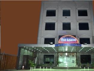 Emblem Sector 14 Gurgaon