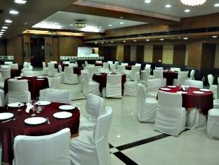 Hotel Emblem Sector 14 3*