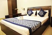 Oyo Premium Dlf Phase 2 Hotel