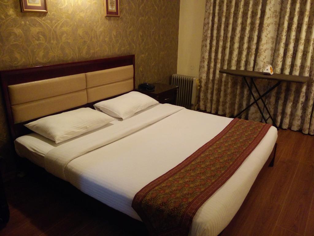 Enkay Residency V Block-cyber * Gurgaon