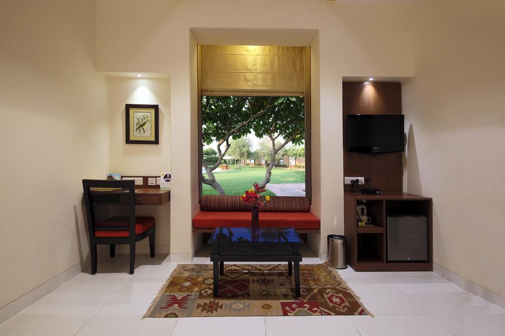 Lemon Tree Hotel, Tarudhan Valley, Manesar 4*