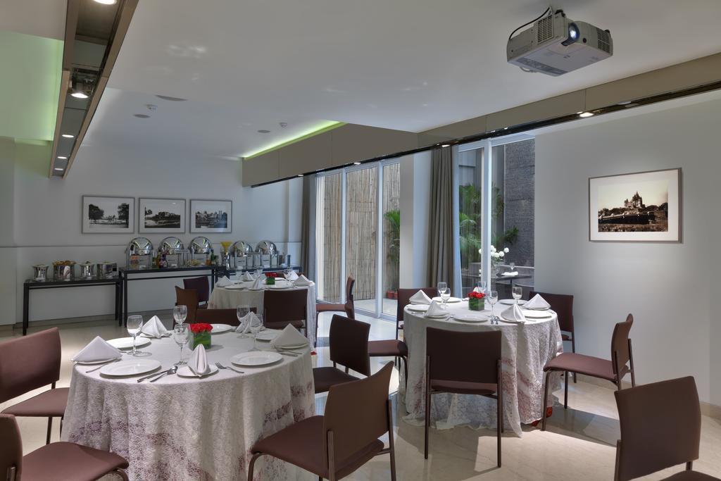 Hotel The Atara 3*