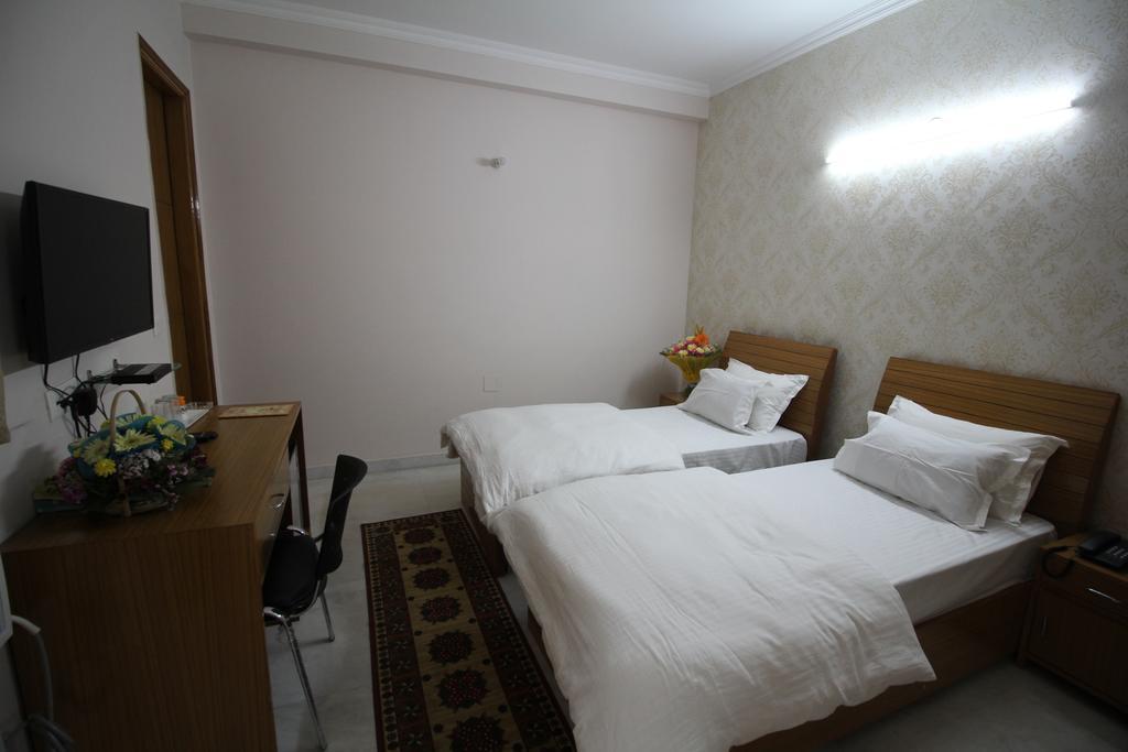 The Residencia Guest house 3*