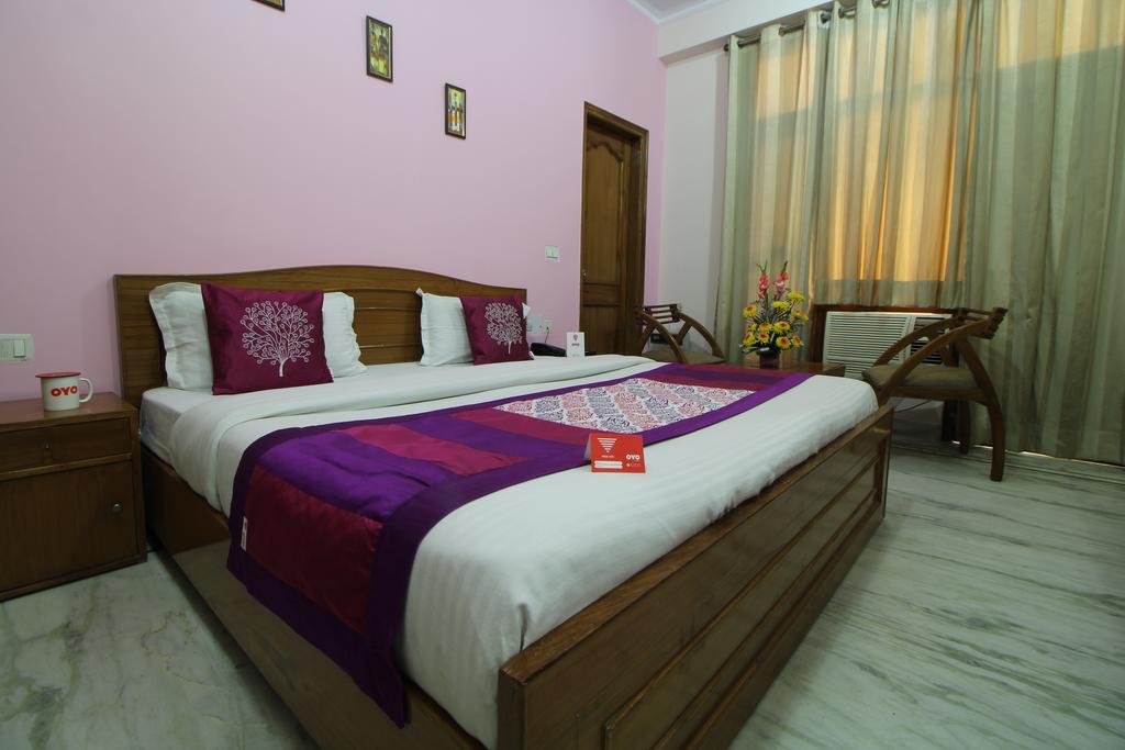 Guest house The Residencia Gurgaon