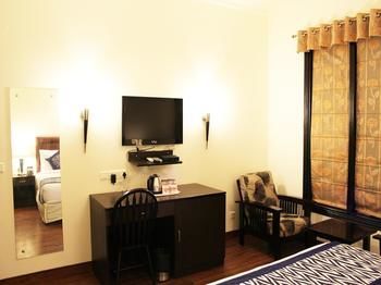 Oyo Premium Ambience Mall 2 Hotel Gurgaon