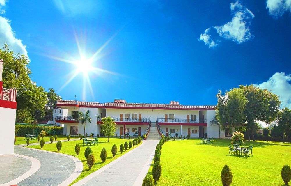 Resort Aapno Ghar & Amusement Park