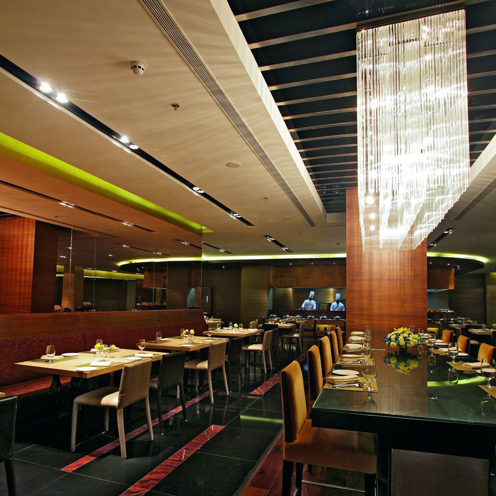 Hotel Radisson Gurugram Udyog Vihar 5*