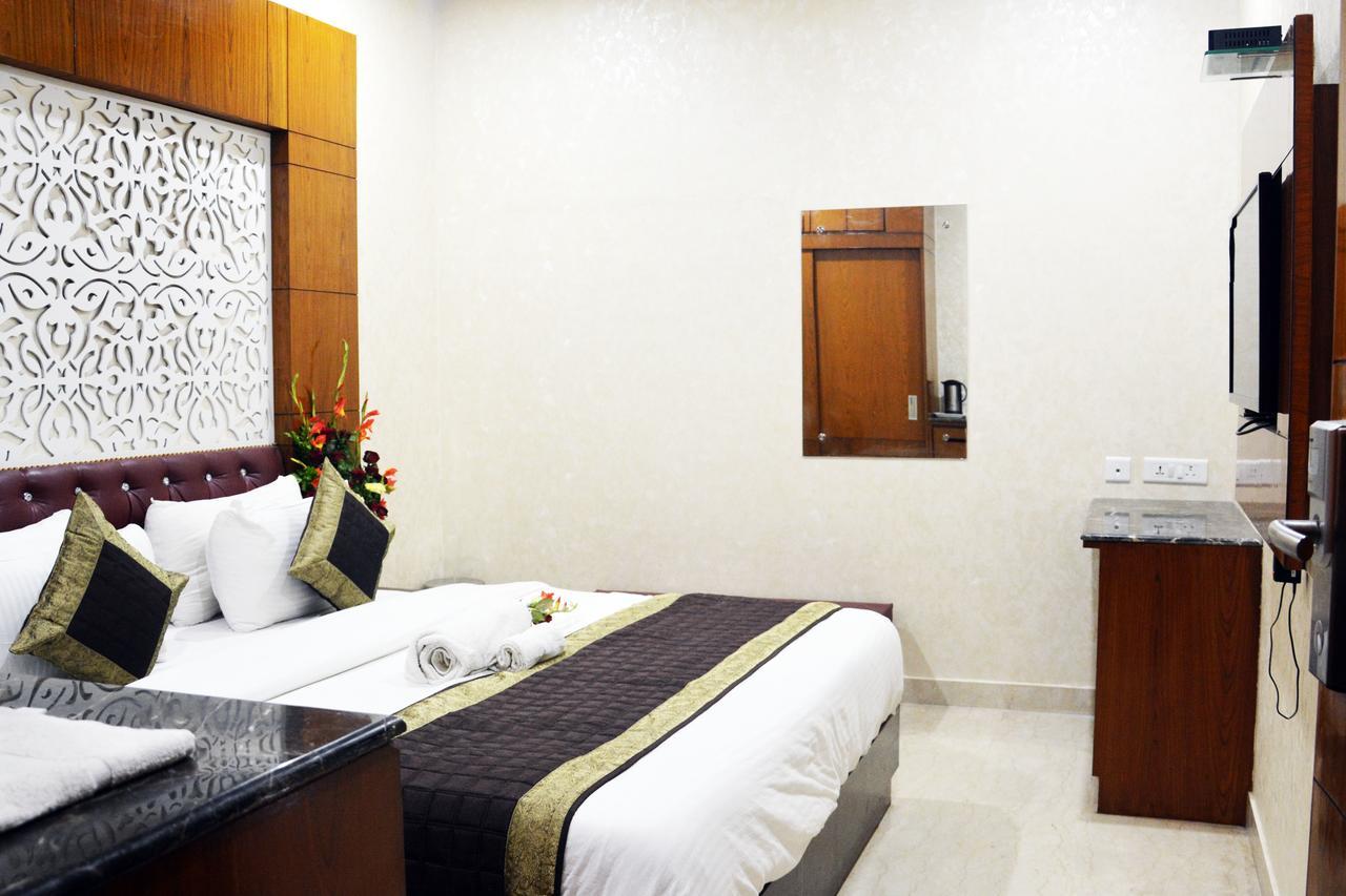 Hotel Trinity Corporate Udyog Vihar Gurgaon