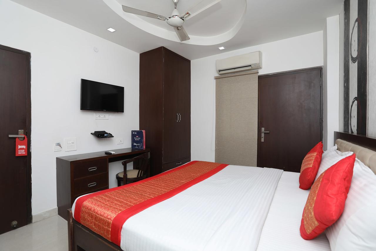 Capital O 10025 Hotel Flora Inn 3* Gurgaon