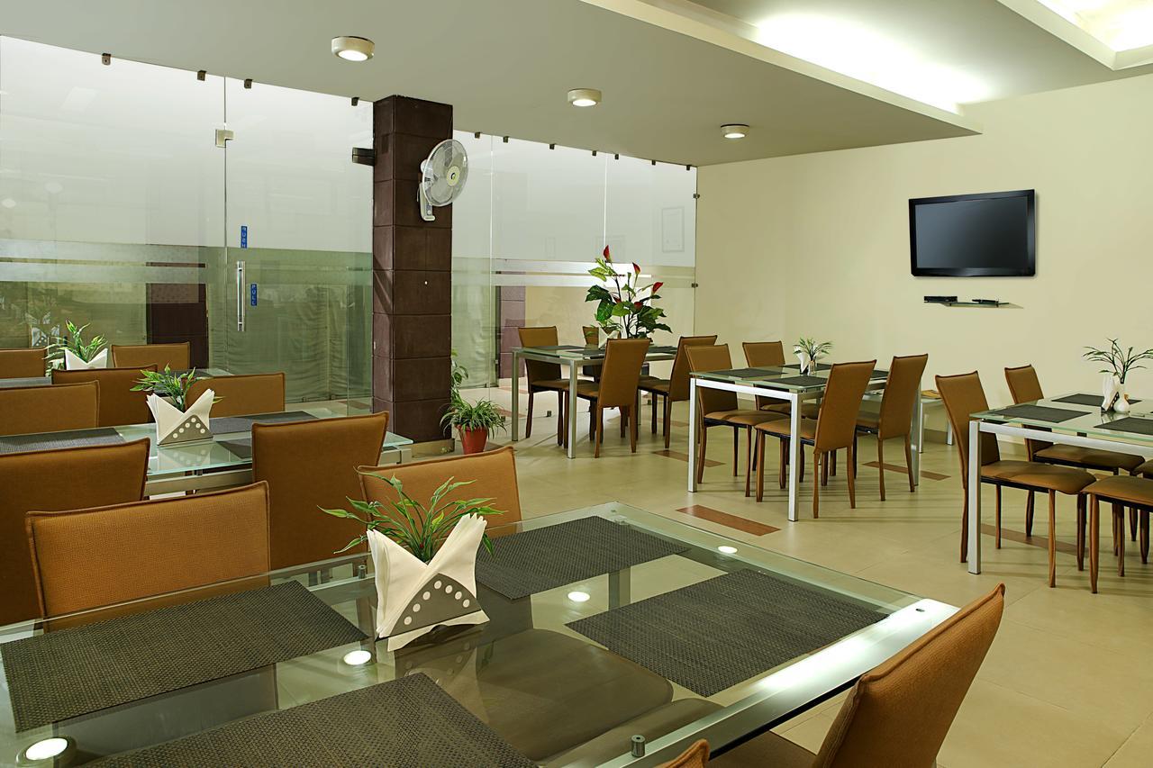 Ahuja Residency Parklane, Gurgaon 3* Gurgaon