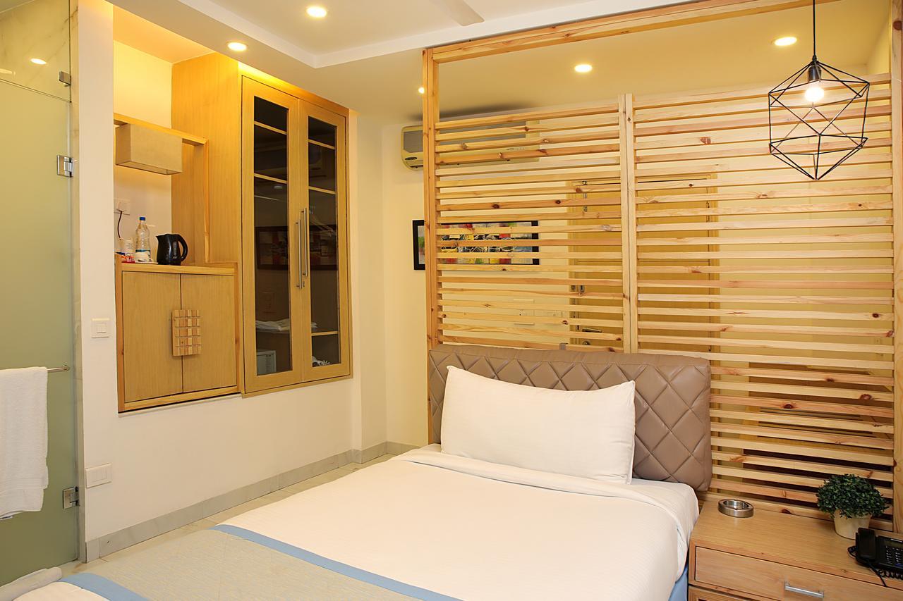 Ahuja Residency Dlf Phase 2 Hotel Gurgaon