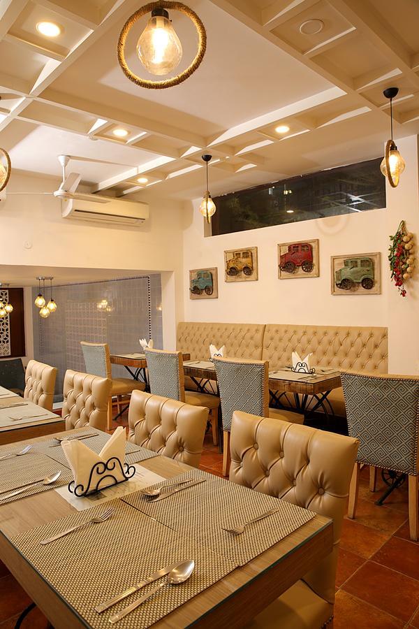 Hotel Ahuja Residency Dlf Phase 2