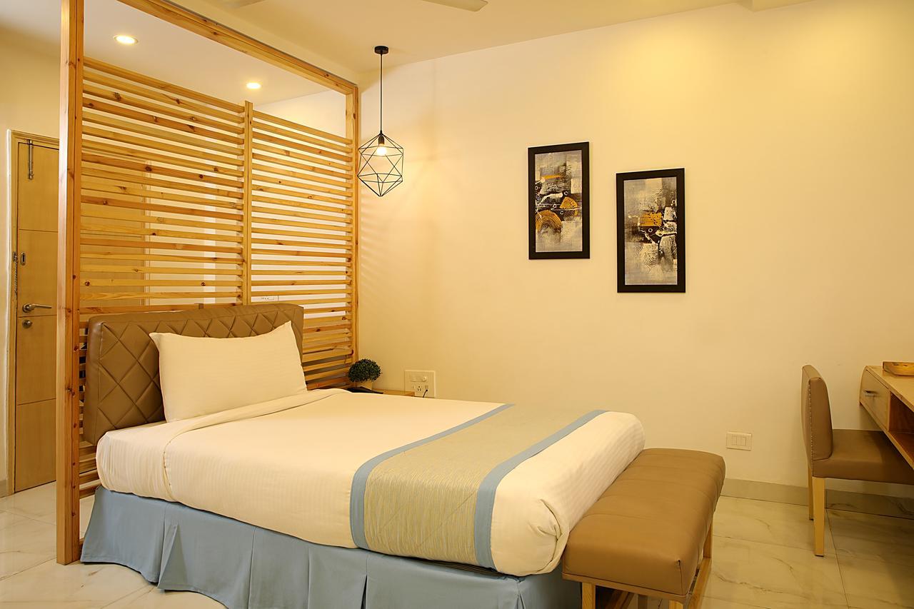 Ahuja Residency Dlf Phase 2