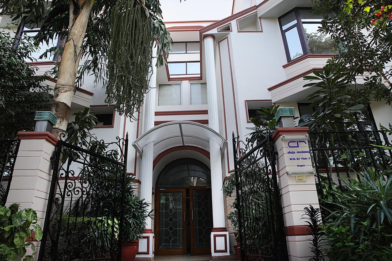 Ahuja Residency Dlf Phase 2 4* Gurgaon