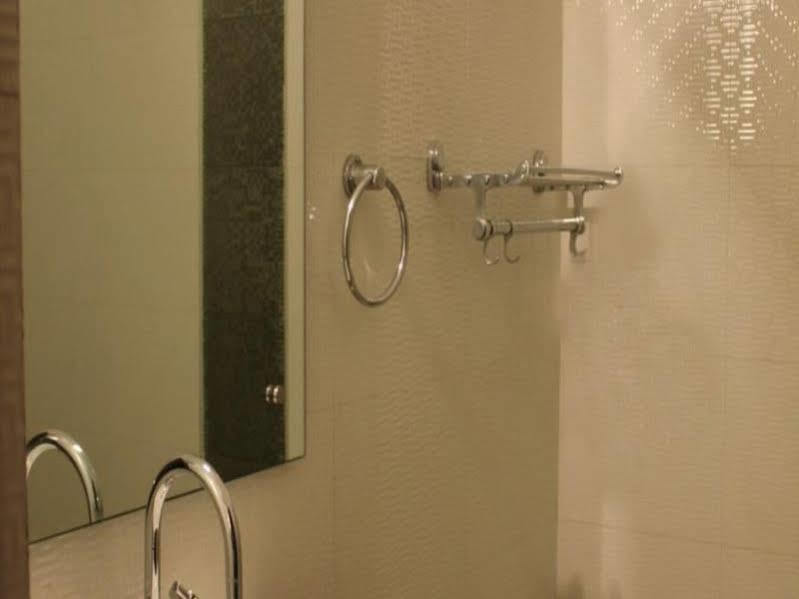 Hotel Doves Gurgaon