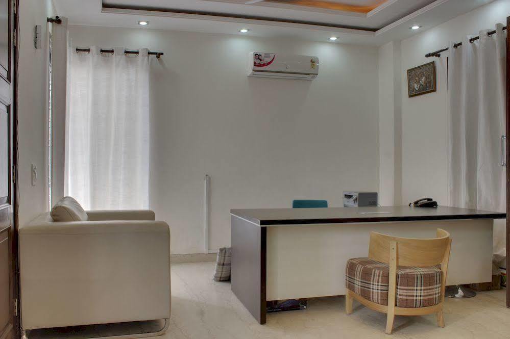 Oyo Sohna Road Hotel Gurgaon