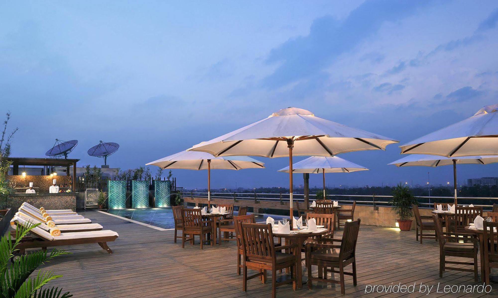 Lemon Tree Premier 2, Gurugram Hotel