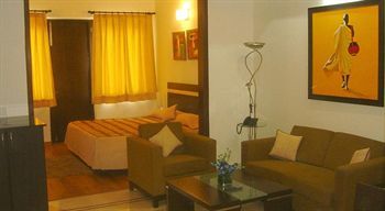 Ahuja Residency Dlf Phase 2 Hotel Gurgaon