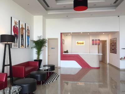Hotel Red Fox By Lemon Tree Hotels, Sector 60, Gurugram 3*
