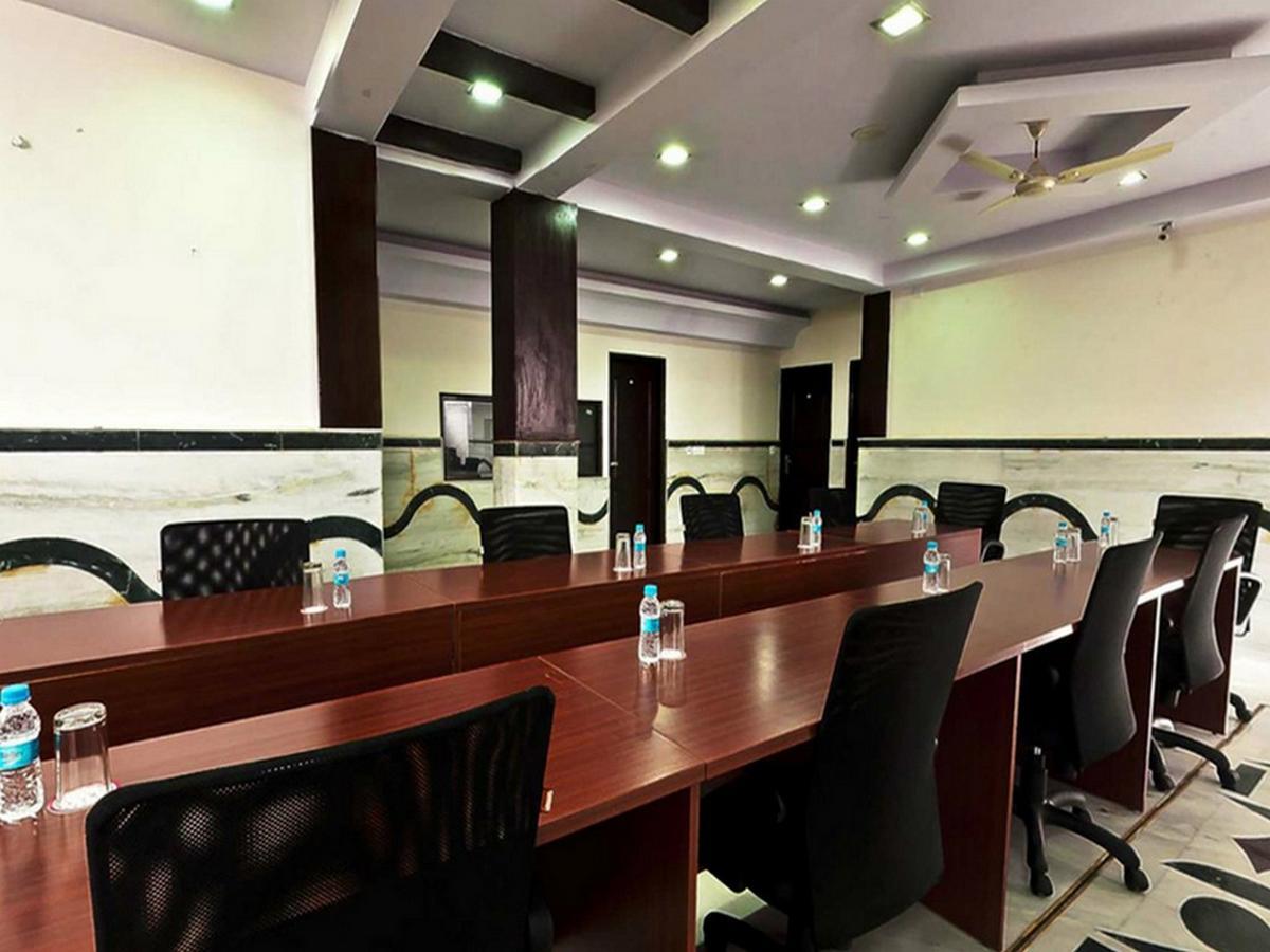 Maxfort Greenwood 3* Gurgaon