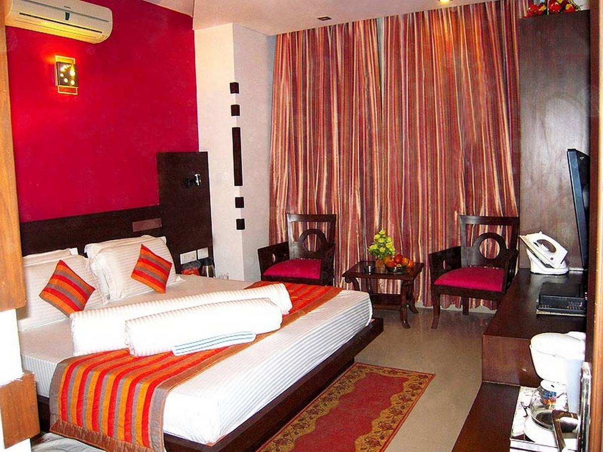 Hotel Maxfort Greenwood 3*