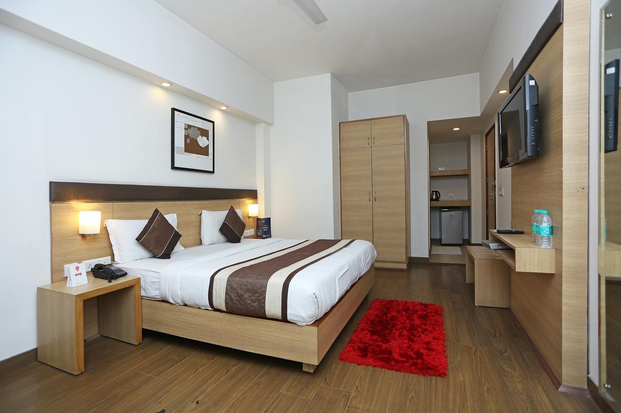 Oyo 11322 The Camria Hotel