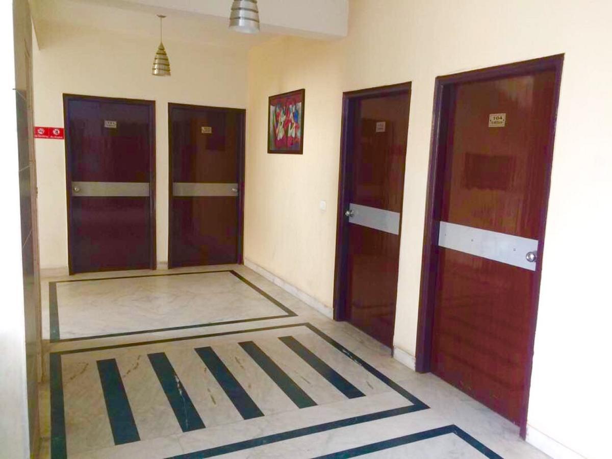 Hotel D's Mezbaan